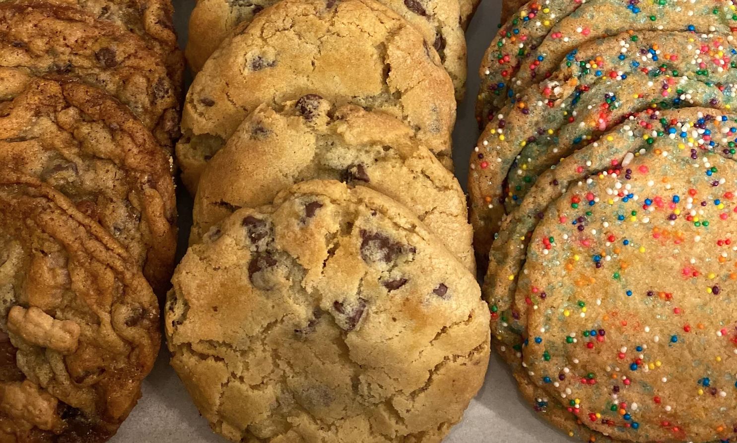 A sensory guide to how illumination and hue shape flavor memory in the world of dessert