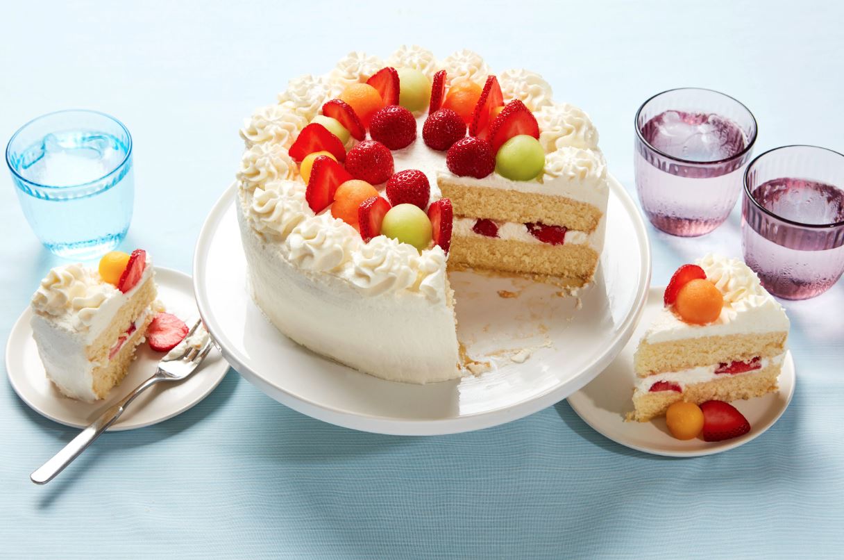 A meditation on whipped cream as structure memory and feeling in dessert